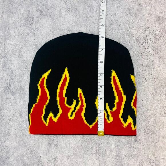 grunge gothic punk flame black and red beanie - Picture 5 of 5